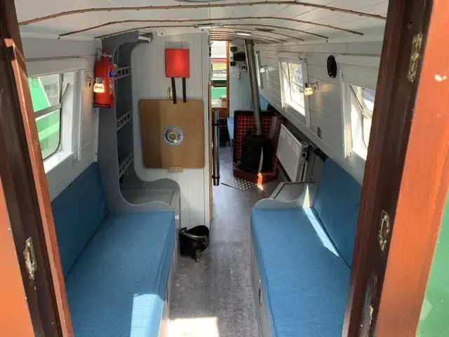 Springer Narrowboat