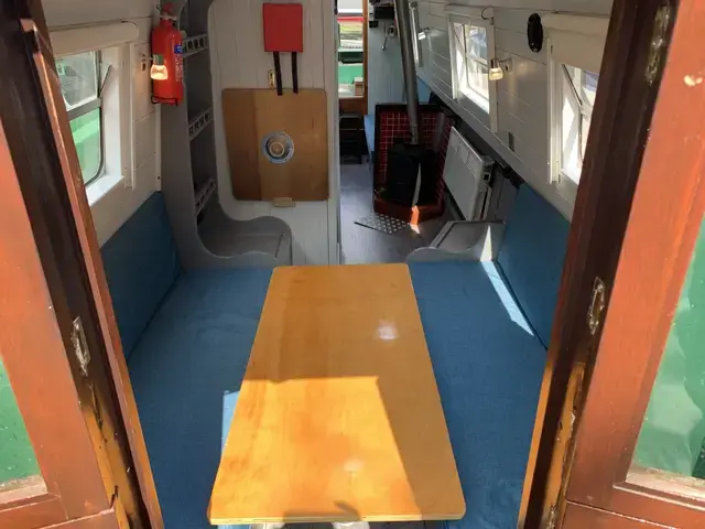 Springer Narrowboat