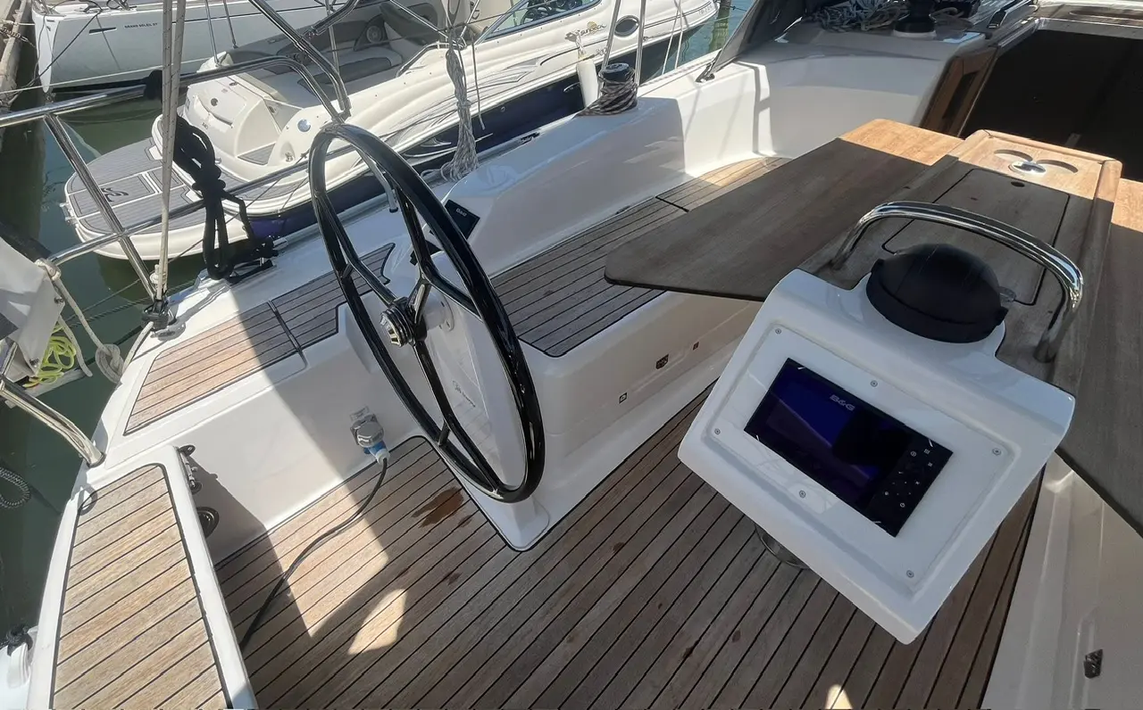 2023 Bavaria 34 cruiser