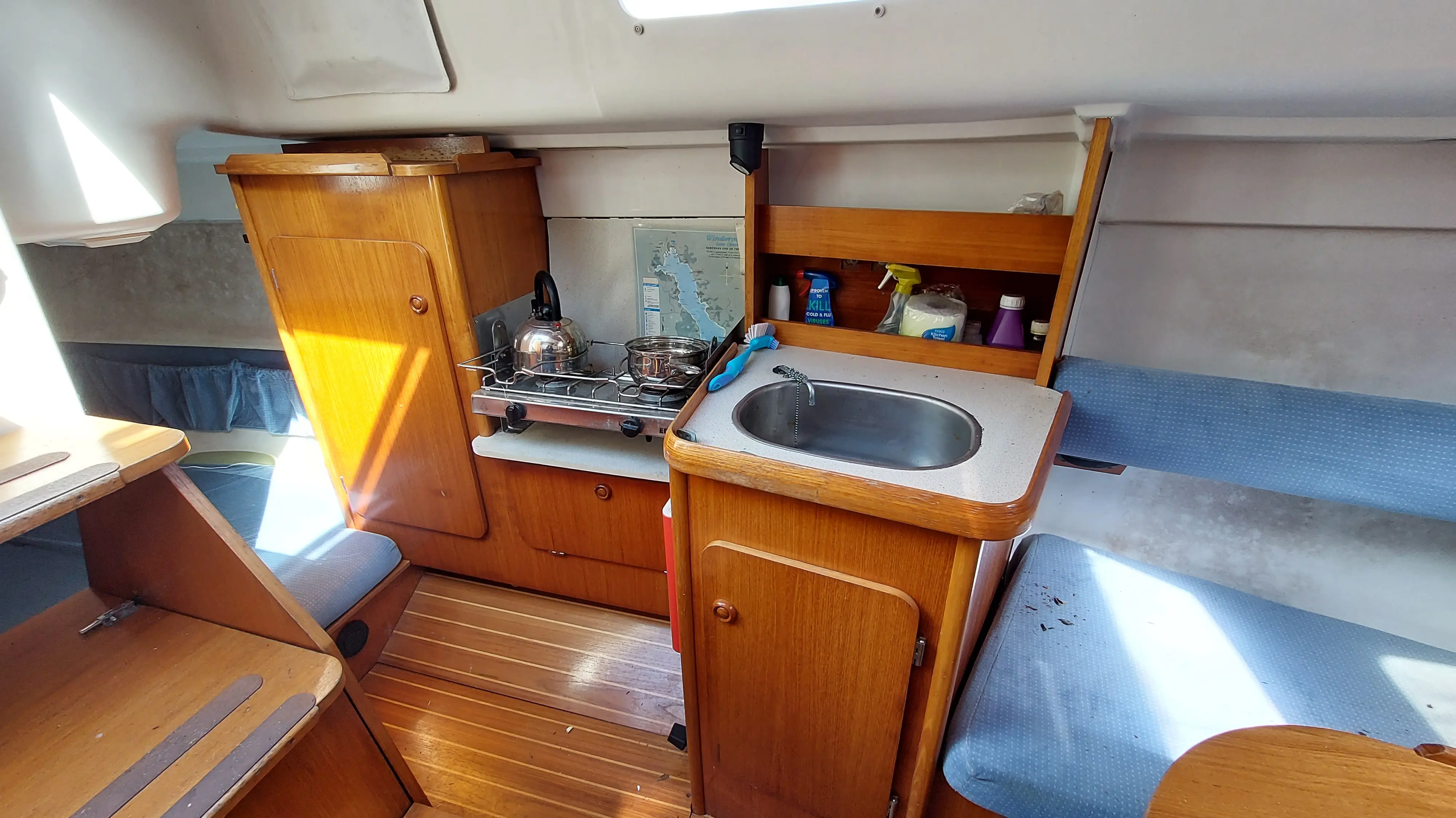 1998 Jeanneau sun odyssey 24.2