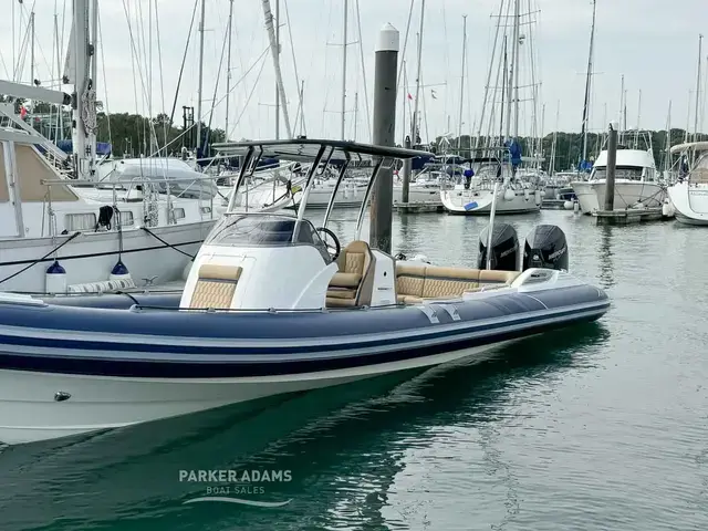 Cobra Nautique 9.7m