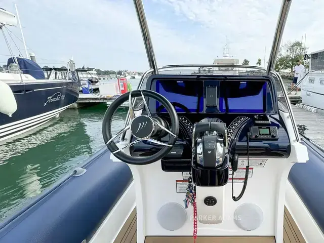 Cobra Nautique 9.7m