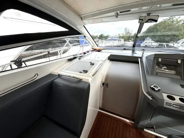 Sealine SC38