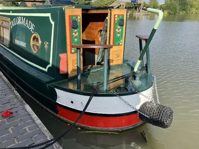 G&J Reeves Narrowboat