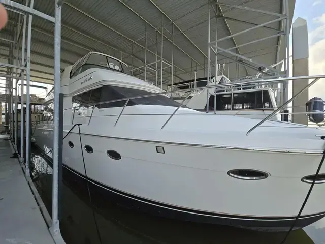 Carver 570 Voyager SL