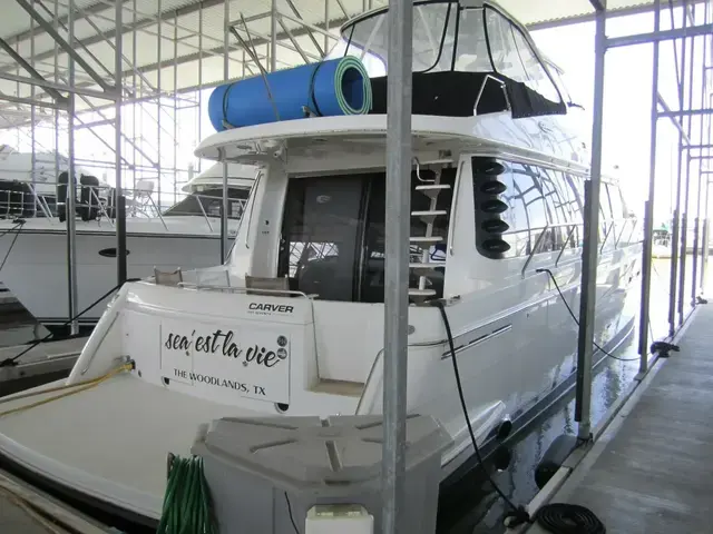 Carver 570 Voyager SL