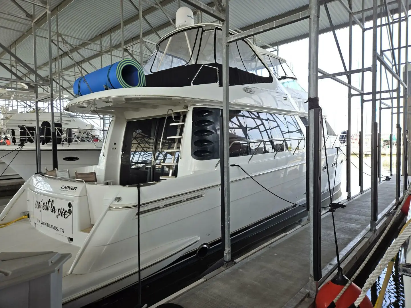 2003 Carver 570 voyager pilothouse