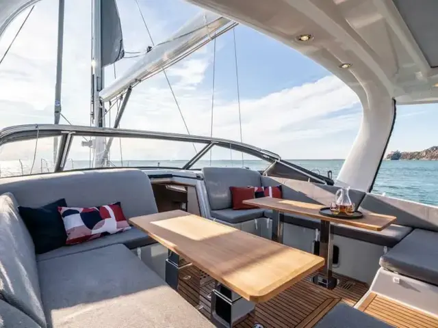 Jeanneau YACHTS 65