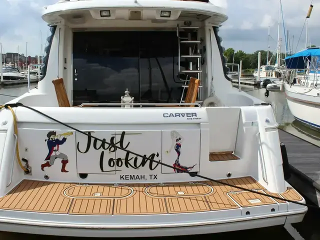 Carver 530 Voyager Pilothouse