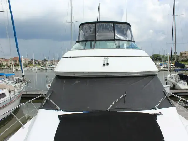 Carver 530 Voyager Pilothouse