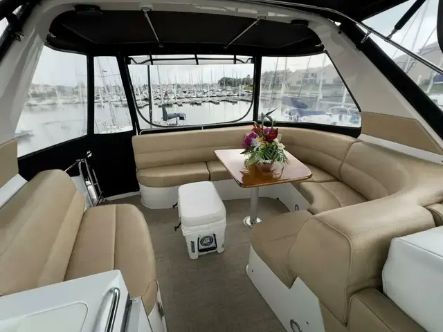 Carver 530 Voyager Pilothouse