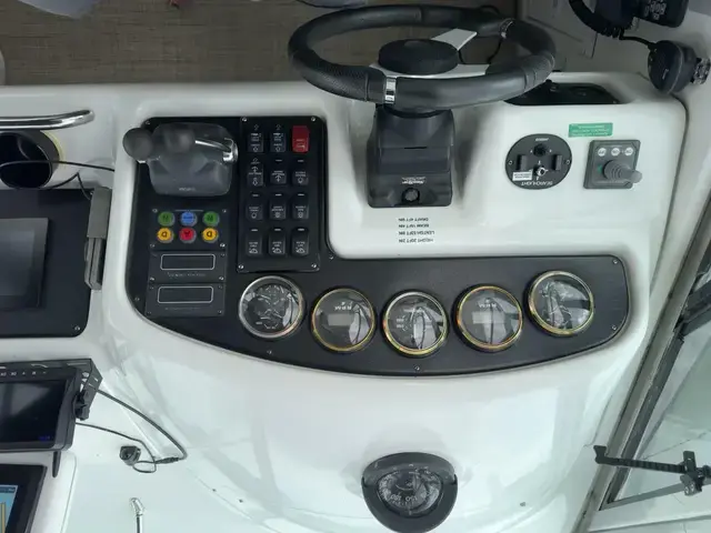 Carver 530 Voyager Pilothouse