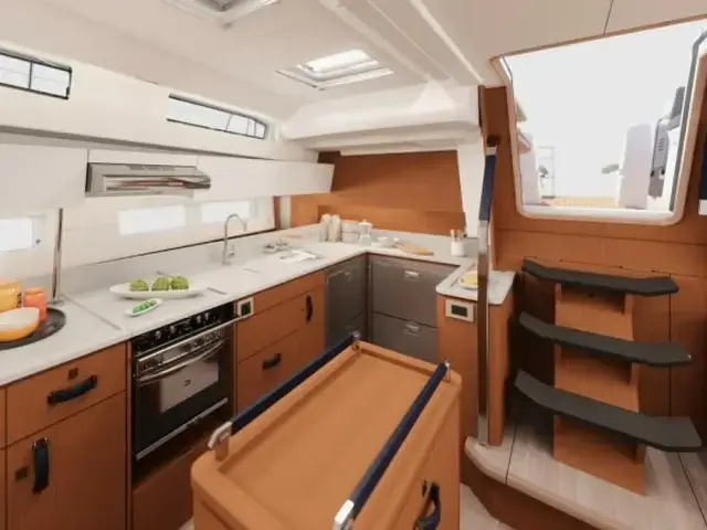 Jeanneau YACHTS 55