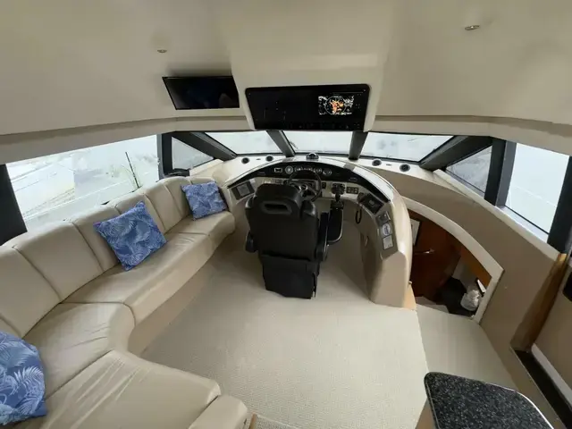 Carver 530 Voyager Pilothouse