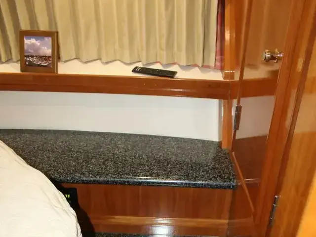 Carver 530 Voyager Pilothouse