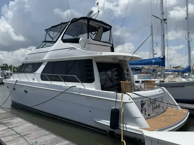 Carver 530 Voyager Pilothouse