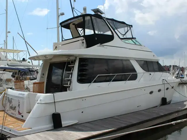 Carver 530 Voyager Pilothouse