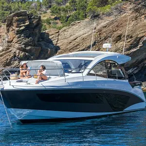 2025 Beneteau Gran Turismo 38