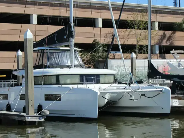 Lagoon 48