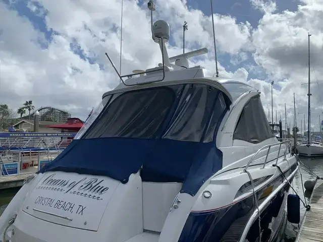 Formula Motor Yacht