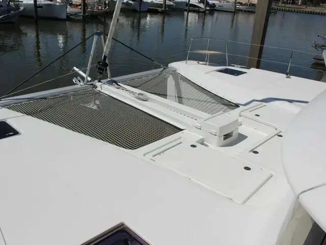 Lagoon 48