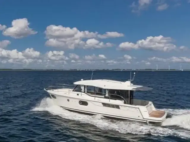 Beneteau Swift Trawler Sedan