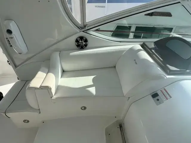 Cruisers Yachts 415 MY