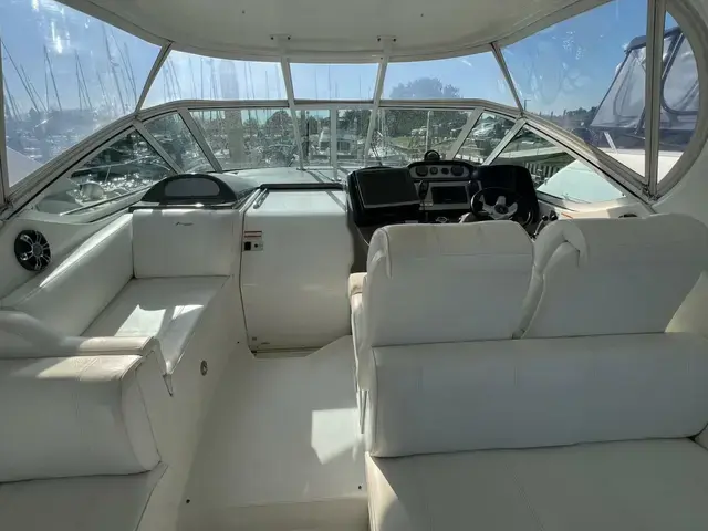 Cruisers Yachts 415 MY