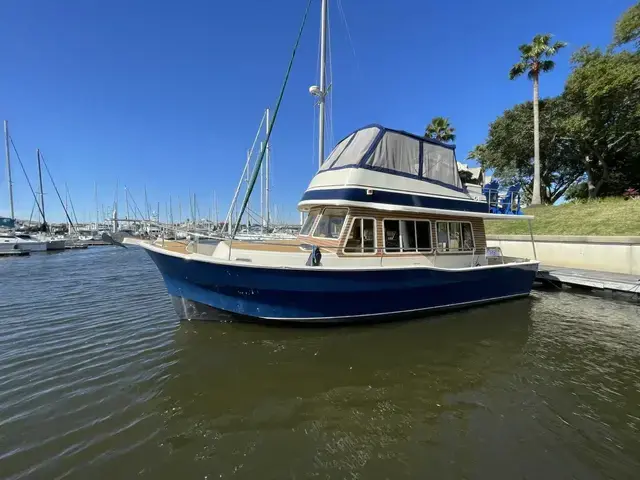 Mainship Boats 40