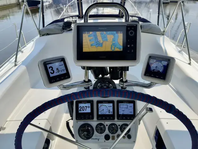 Catalina 387