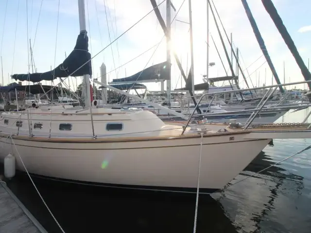 Island Packet 37 for sale in United States of America for $80,000 (£61,250)