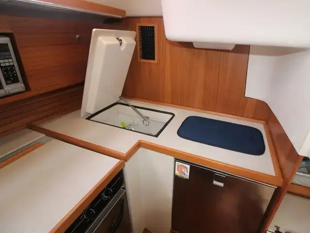 Catalina 385