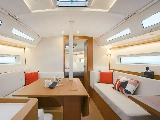 Jeanneau Sun Odyssey 380