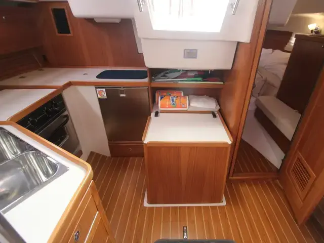 Catalina 385