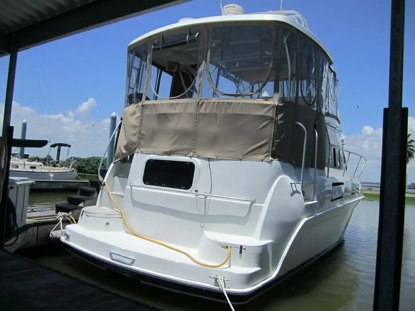 1996 Mainship 37 motor yacht