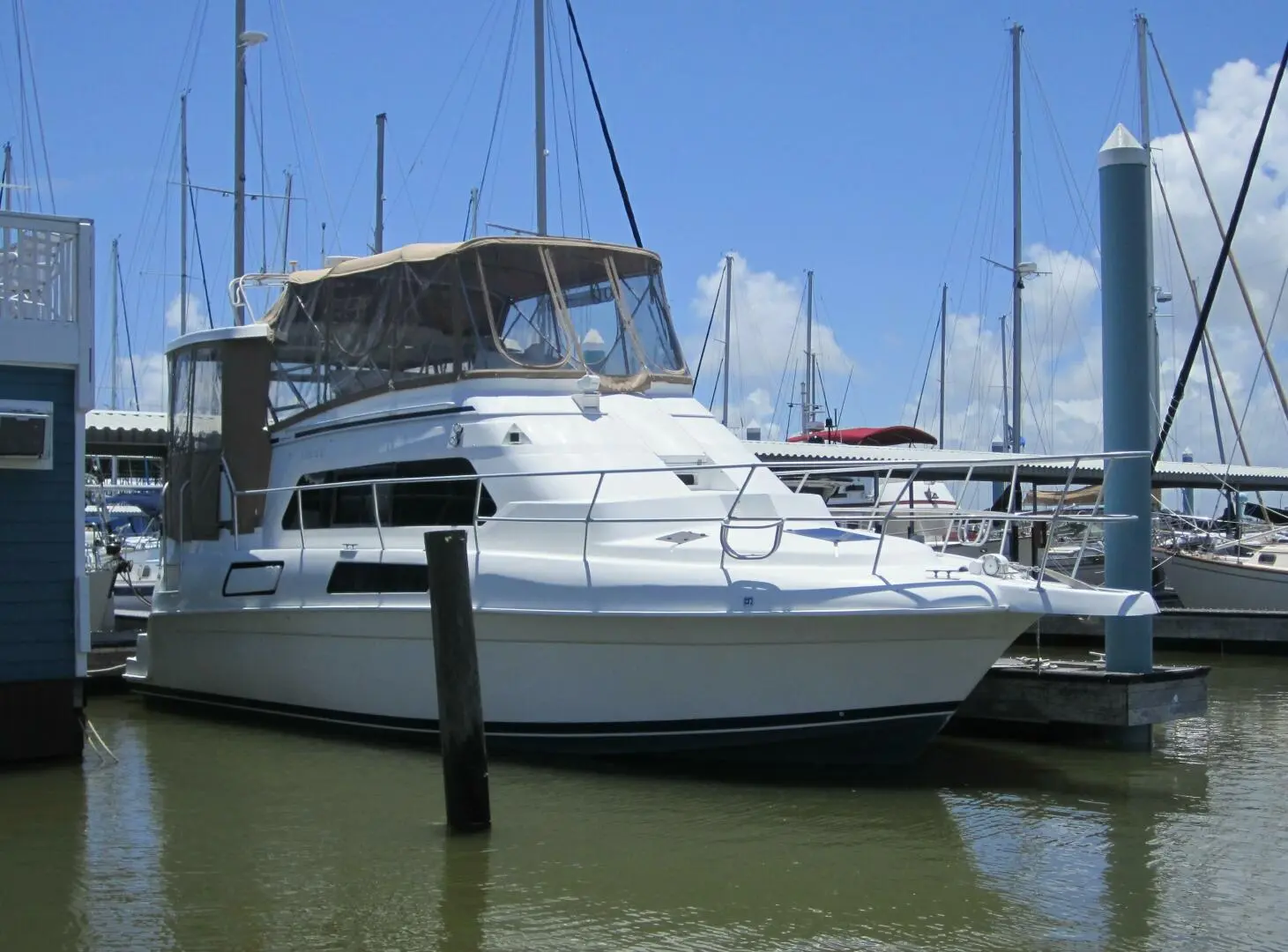 1996 Mainship 37 motor yacht