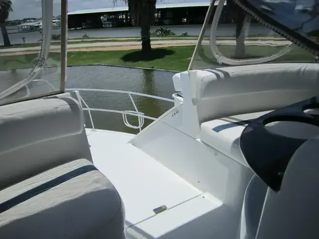 Mainship Boats 37 Motor Yacht