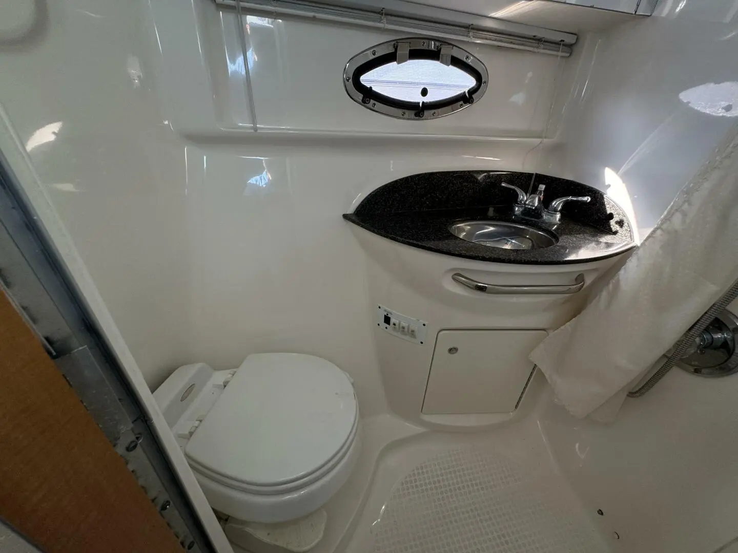 2006 Chaparral 350 signature