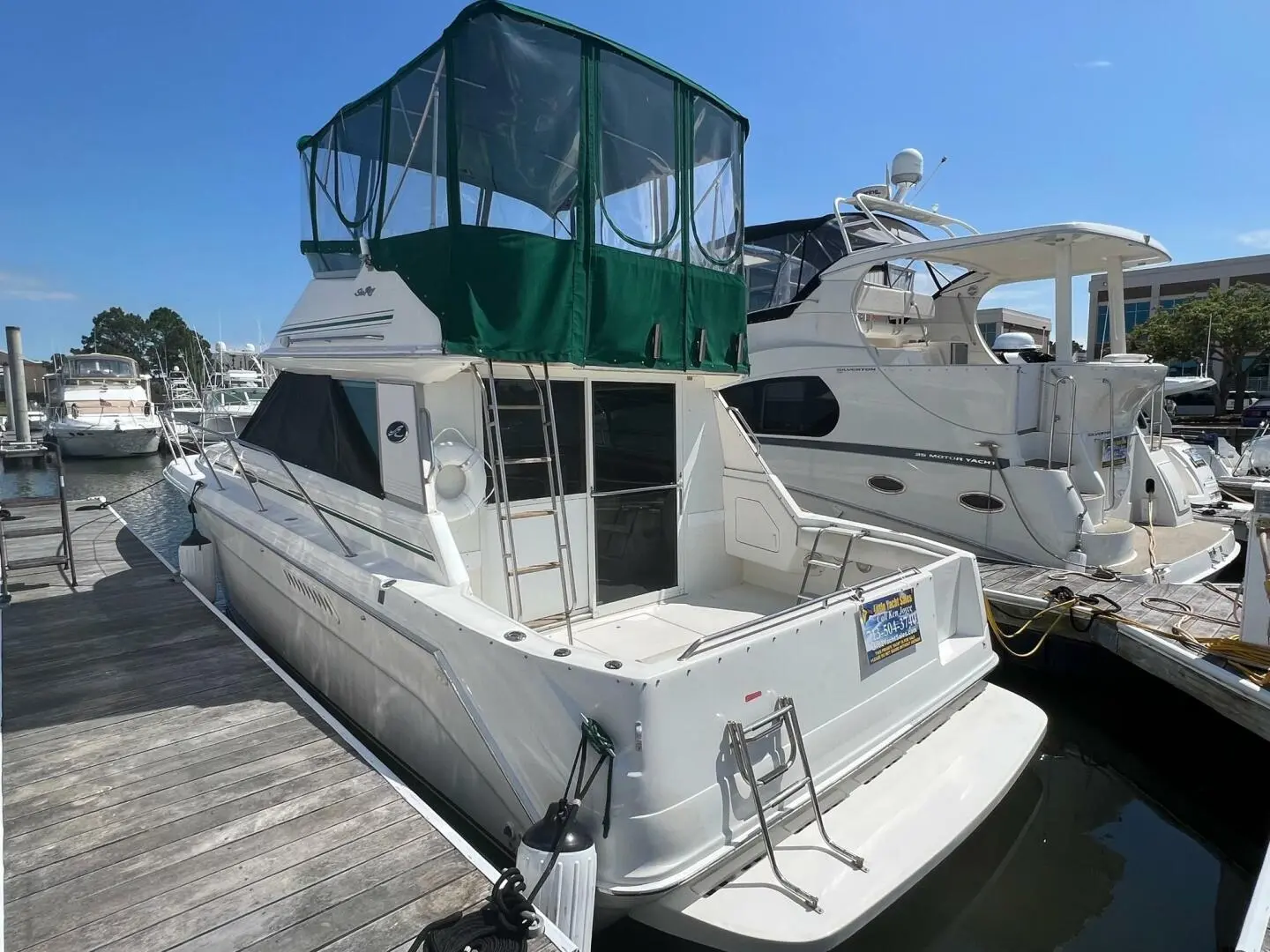 1996 Sea Ray 370 aft cabin