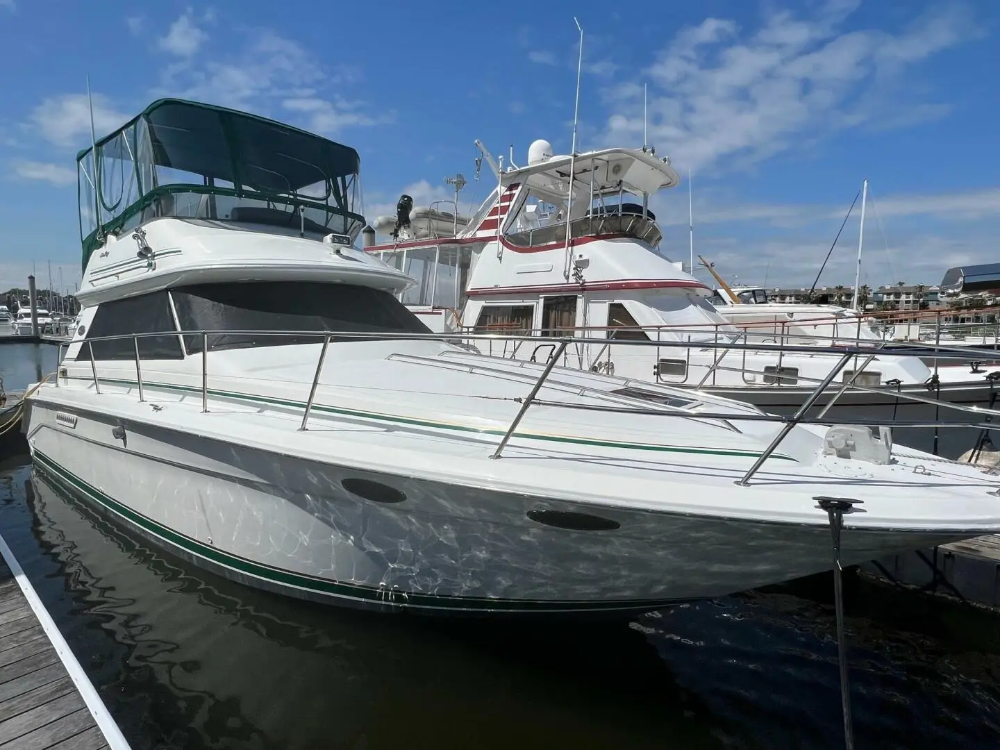 1996 Sea Ray 370 aft cabin