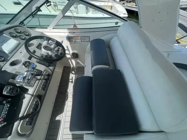 Cruisers Yachts 340 Express