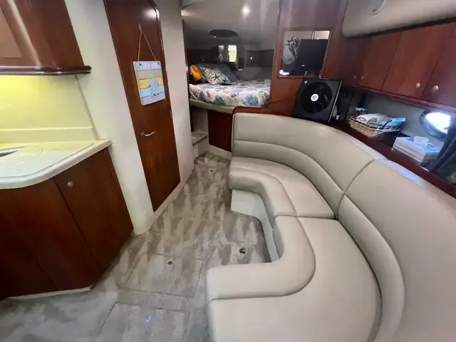 Cruisers Yachts 340 Express