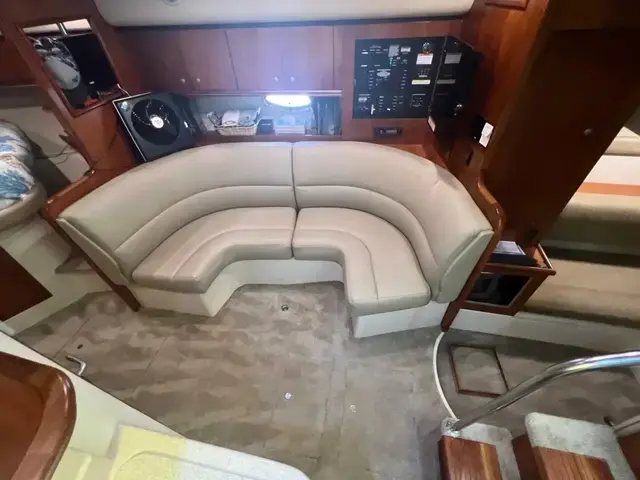 Cruisers Yachts 340 Express