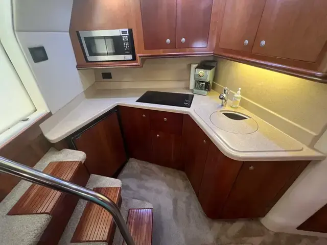 Cruisers Yachts 340 Express