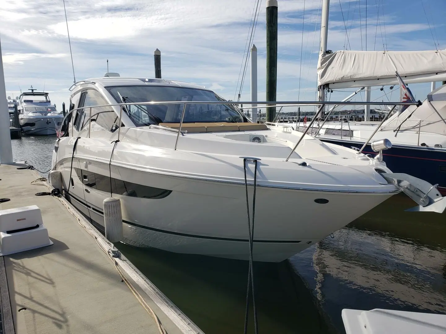 2018 Sea Ray sundancer 350 coupe