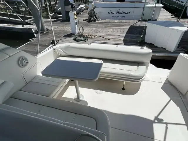 Sea Ray Sundancer 330