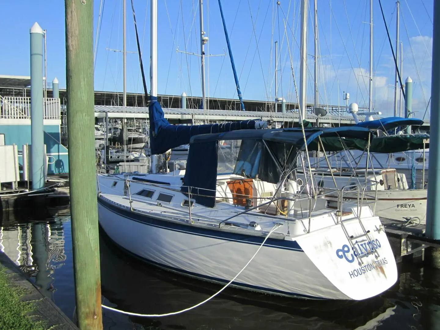 1984 Hunter 34