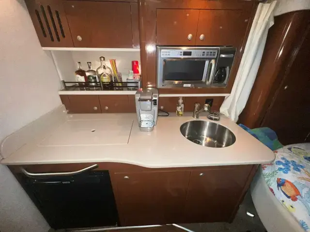 Sea Ray Sundancer 330