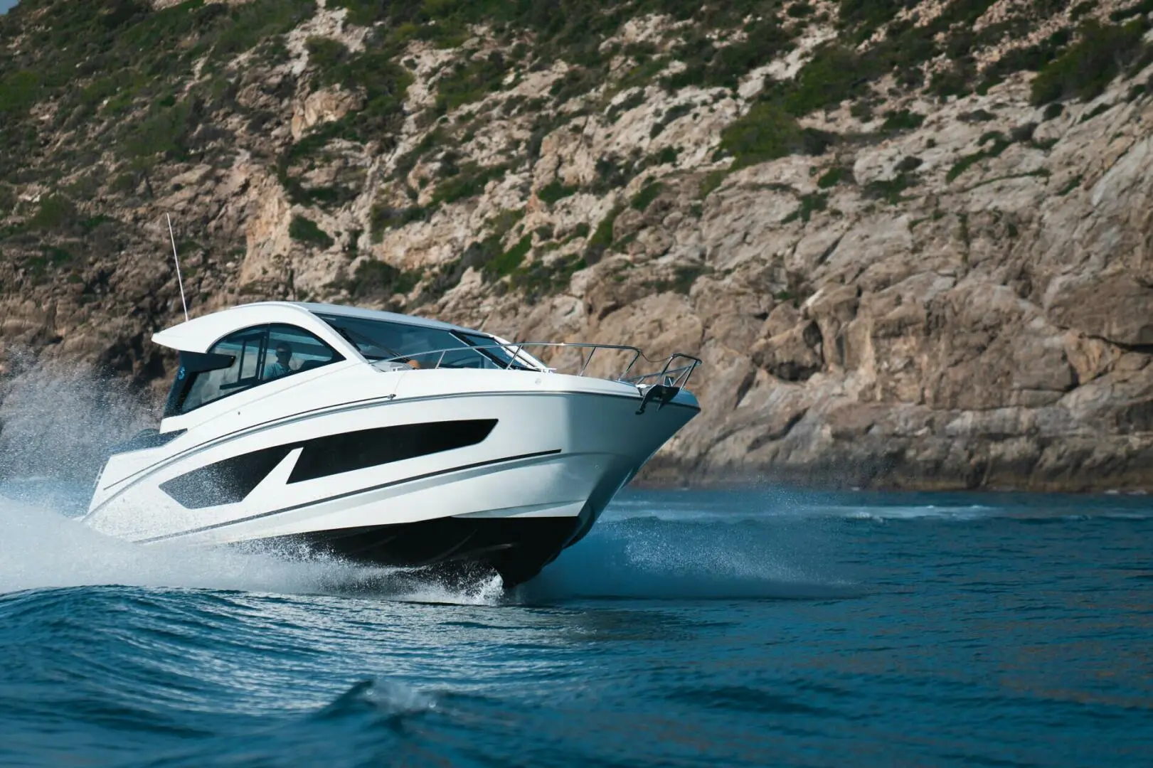 2024 Beneteau gran turismo 38