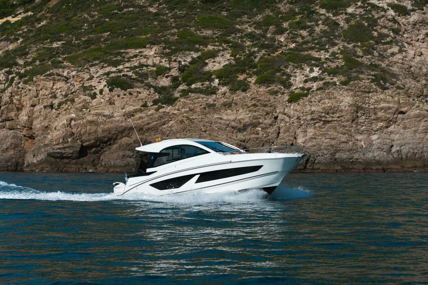 2024 Beneteau gran turismo 38